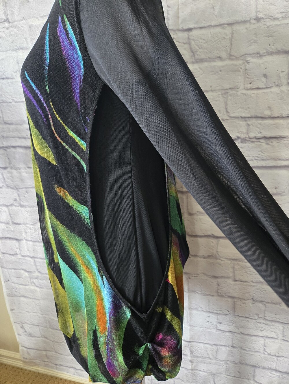Papa Vancouver Size M Multicolor Abstract Tunic Top | Sheer Sleeves | Layered - Picture 12 of 14